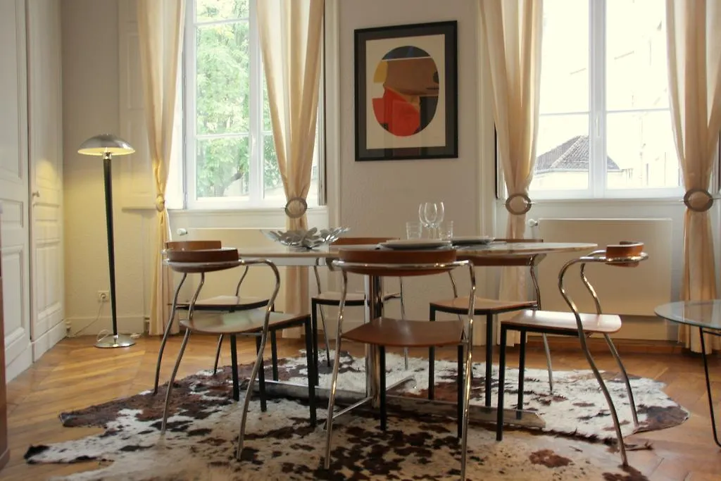 Appart' Fleurieu Apartment Lyon