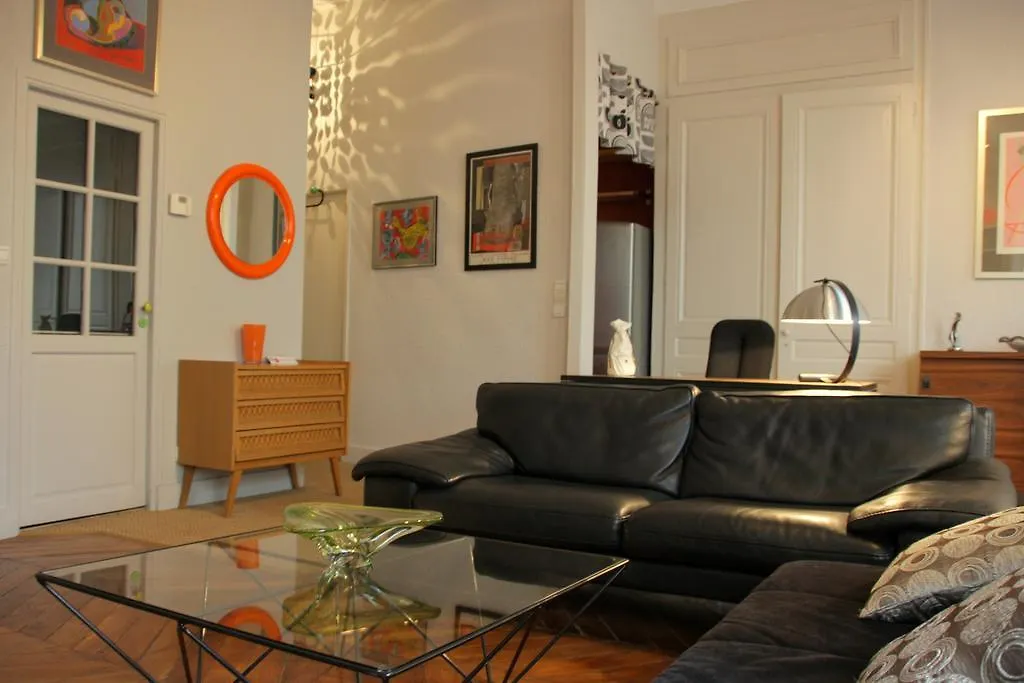 Appart' Fleurieu Apartment Lyon