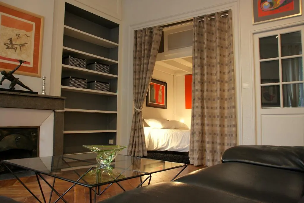 Appart' Fleurieu Apartment Lyon France